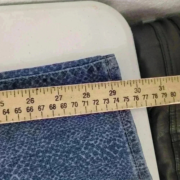 NWT Womens 18W Levis 711 Skinny Jeans Denim Medium Wash Blue Geo Print Stretch - Picture 9 of 9